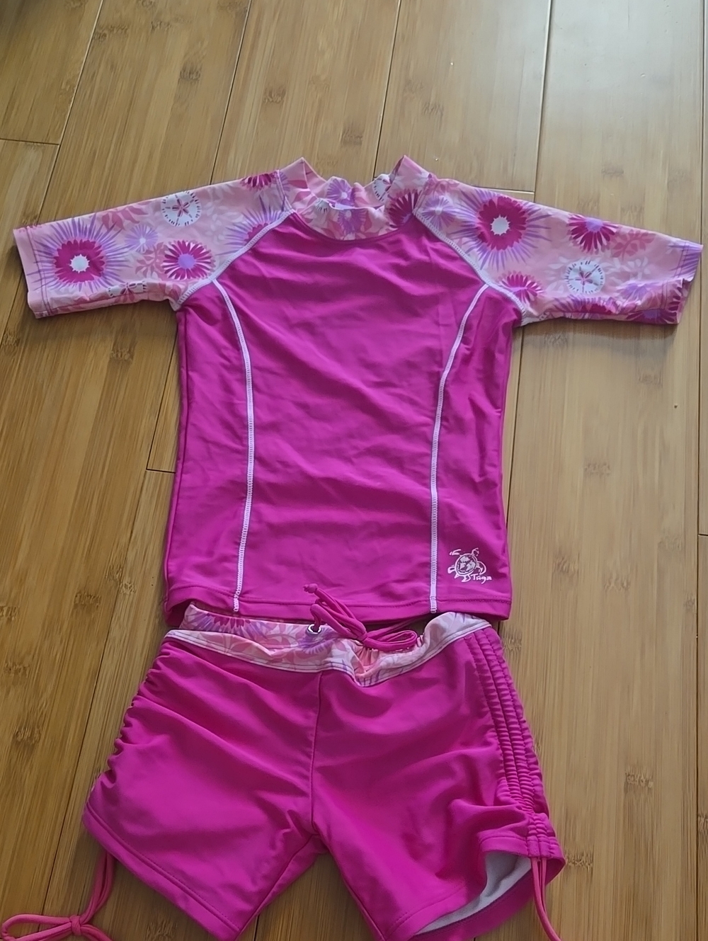 Tuga Girls' Pink Floral Rash Guard and Swim Shorts - 4/5